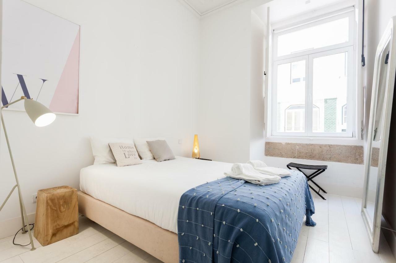 Baixa Tile Blue Two-Bedroom Apartment - By Lu Holidays ลิสบอน ภายนอก รูปภาพ