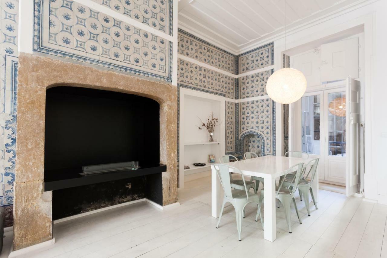 Baixa Tile Blue Two-Bedroom Apartment - By Lu Holidays ลิสบอน ภายนอก รูปภาพ